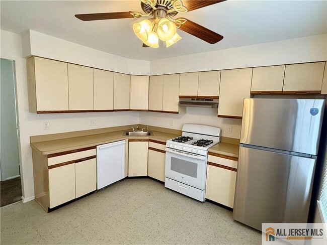 Foto del edificio - 285 S Lincoln Ave