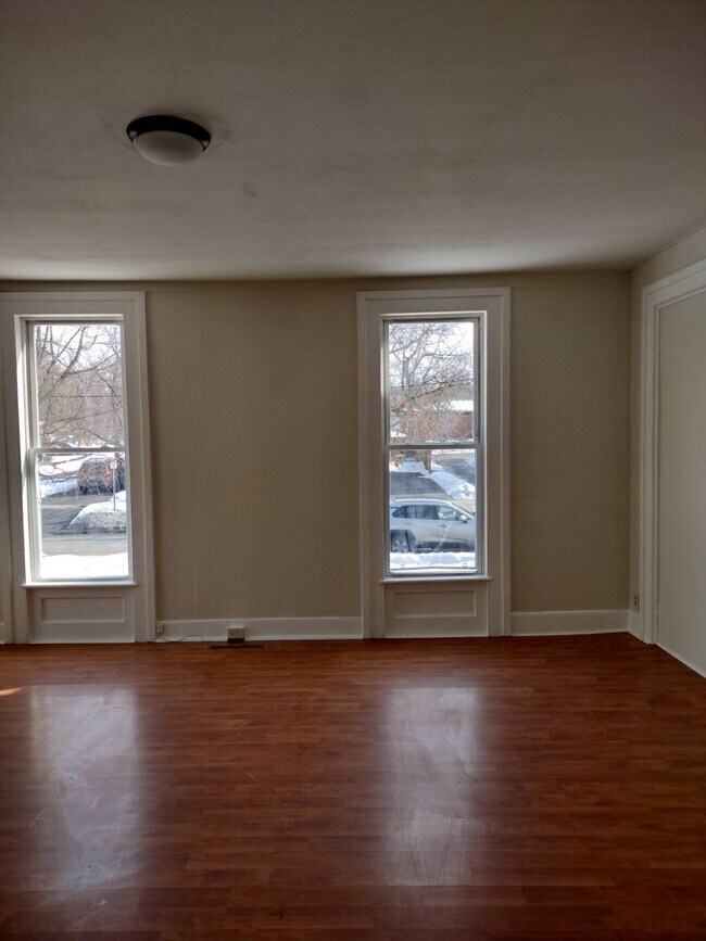 Foto del edificio - 249 S Peterboro St