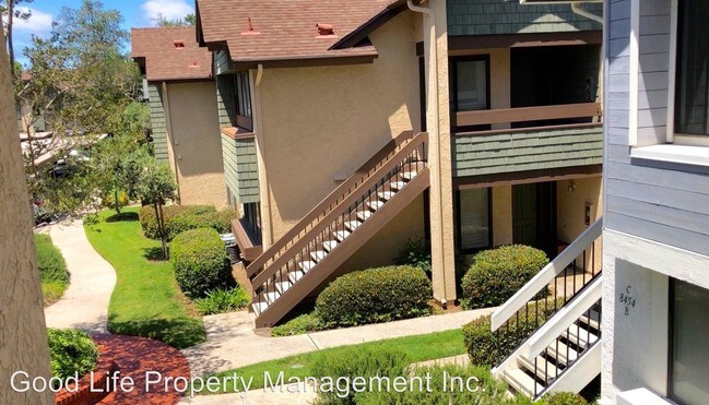 Foto del edificio - 8458 Summerdale Rd