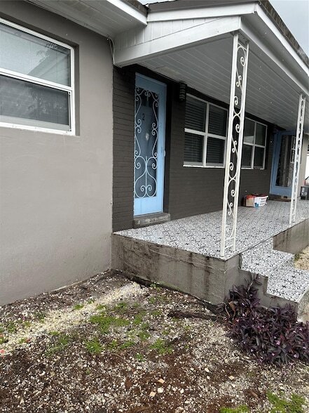 Foto del edificio - 1242 NE 110th St