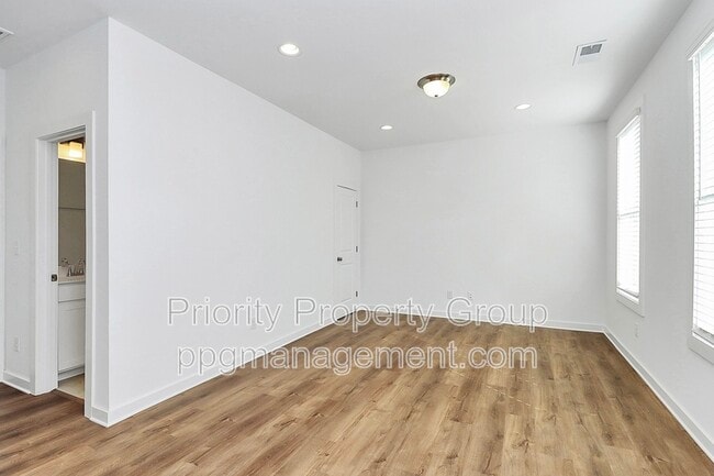 Building Photo - 222 Gilead Rd