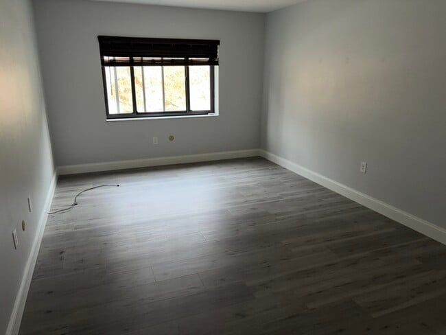 Foto del edificio - 3457 Evergreen Rd