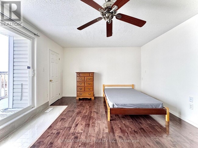 Building Photo - 30 Aldwinckle Heights