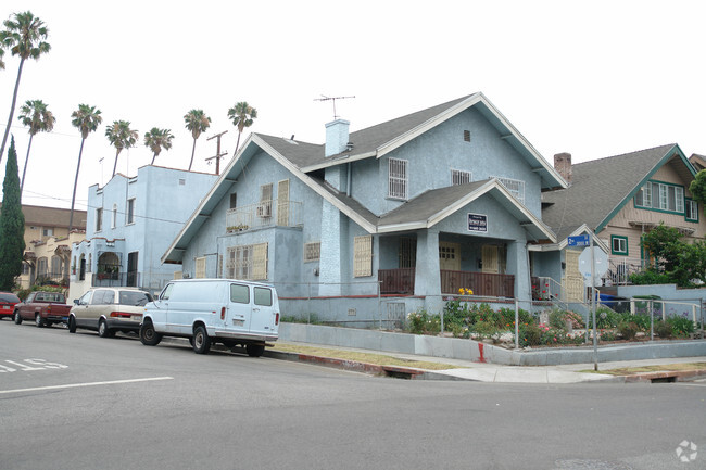 Building Photo - 200 S Vendome St