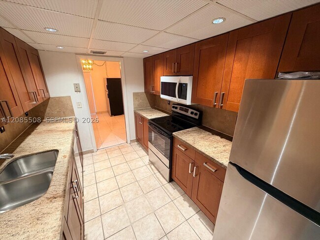 Foto del edificio - 3178 N Pine Island Rd