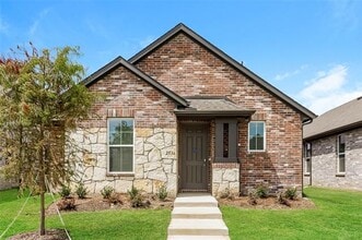 Building Photo - 2536 Finch Holw Dr