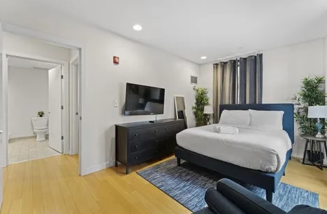 *Pictures are representative samples of the advertised unit. In some cases, the actual units you tou - 650 Albany St
