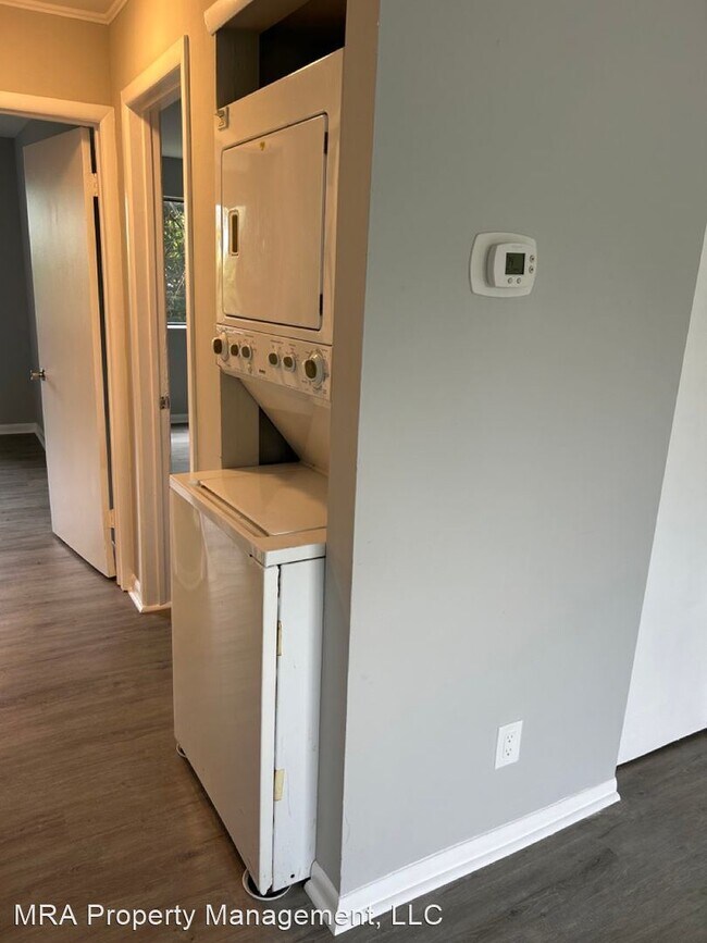 Building Photo - 2 br, 1 bath House - 610 Noah's Landing Un...