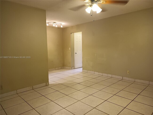 Foto del edificio - 1702 McKinley St