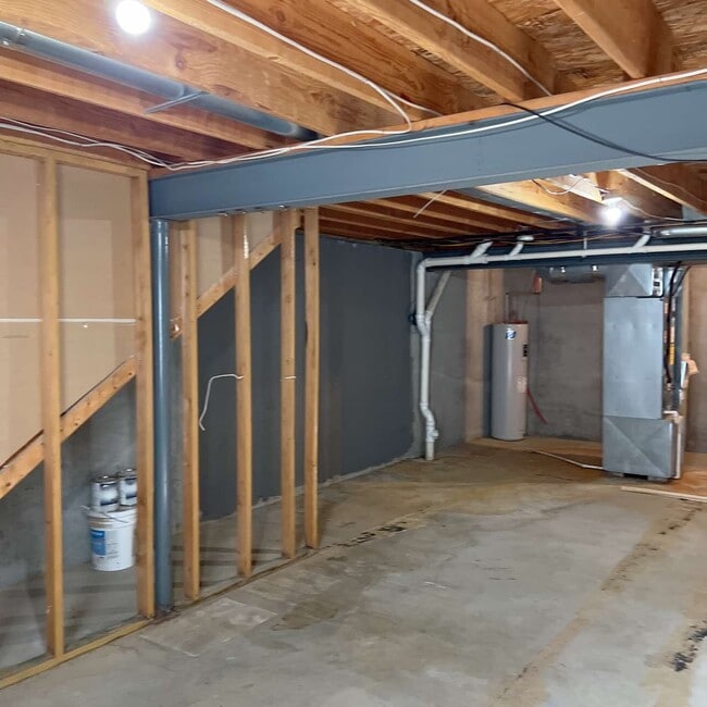 Building Photo - 425 Hawthorne Blvd