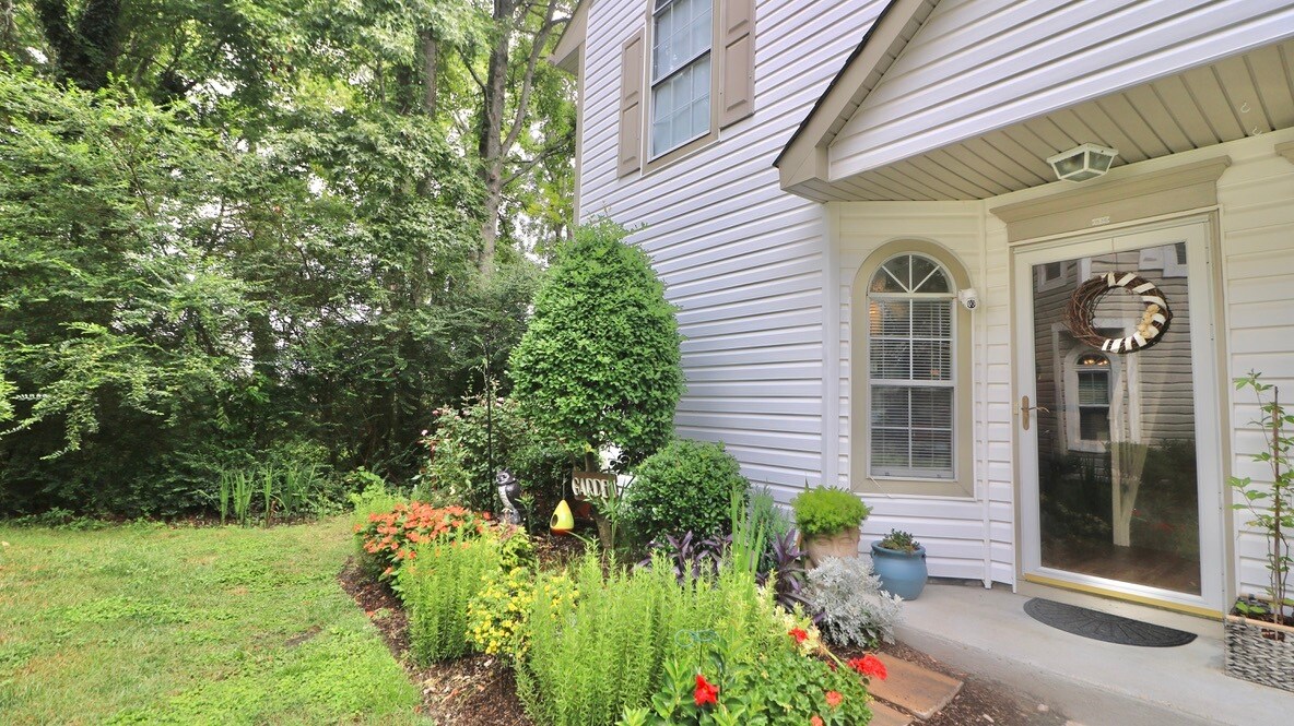 1636 Cottenham Ln, Virginia Beach, VA 23454 Townhome Rentals in