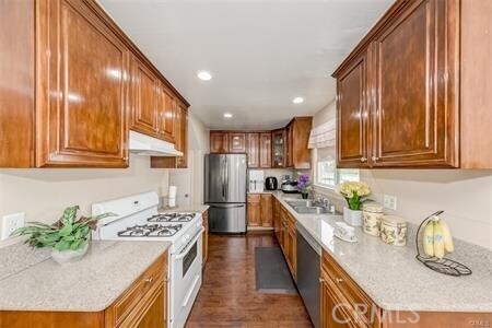 Building Photo - 8242 Haseltine Green