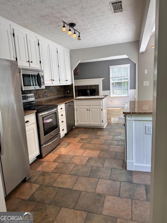 Foto del edificio - 3310 Southshore Ln