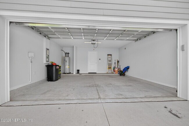 Building Photo - 3411 Mildred Wy