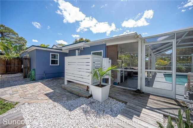 Building Photo - 2 br, 1.5 bath House - 120 Magnolia Ave