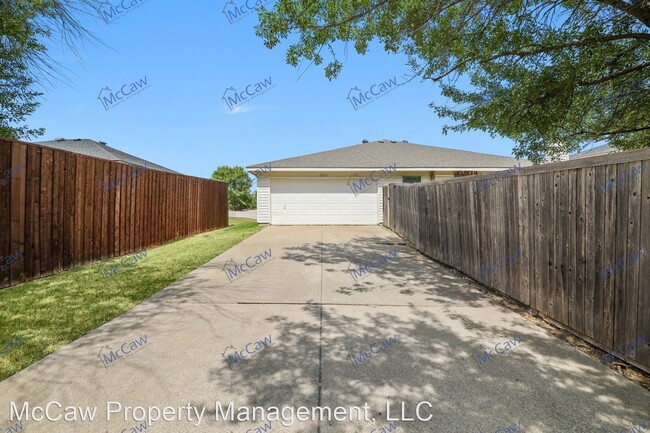 Building Photo - 3 br, 2 bath House - 2543 Barksdale Dr.