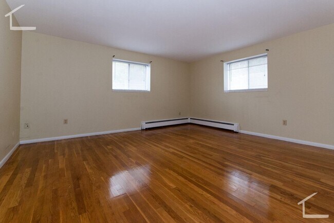 Building Photo - Spacious 2 bed in Brighton....