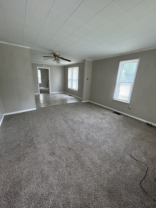 Building Photo - REDUCED PRICE!  SUMMER MOVE-IN SPECIAL!!!!...