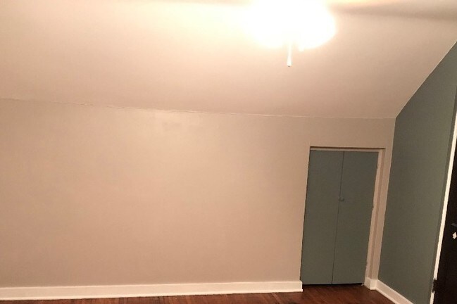 Building Photo - 1122 Elizabeth St