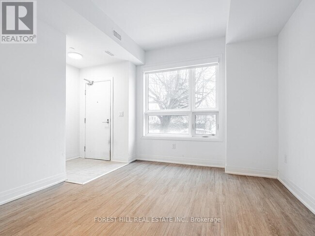 Photo du bâtiment - 15-15 Brenthall Ave
