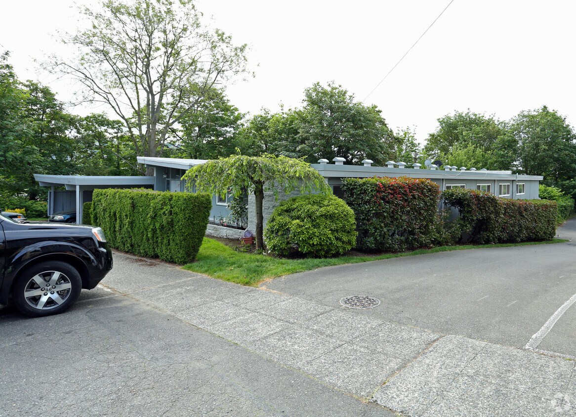 Building Photo - 2109 W Raye St