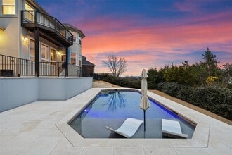 Building Photo - 10709 Pointe View Dr