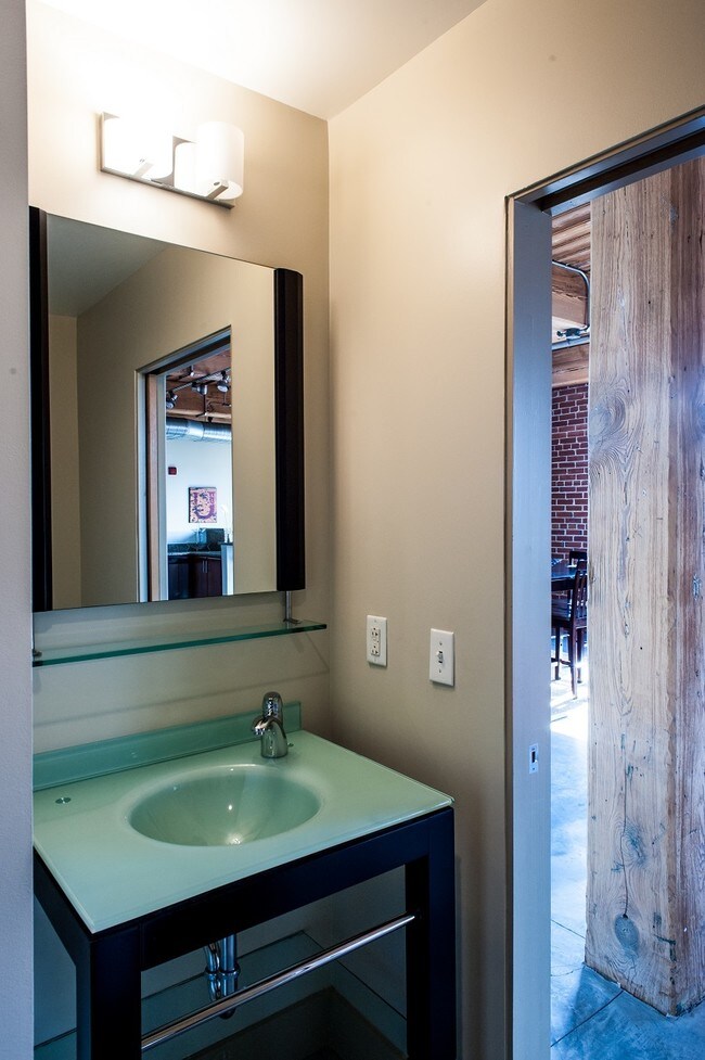 Foto del edificio - The Bogen Lofts