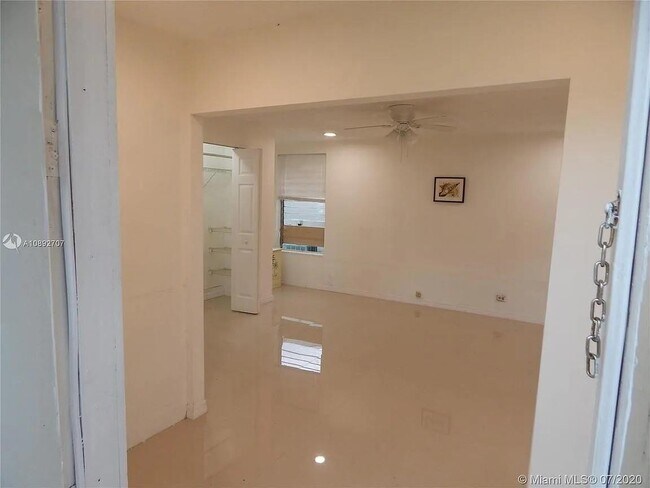 Foto del edificio - 1111 N 25th Ave