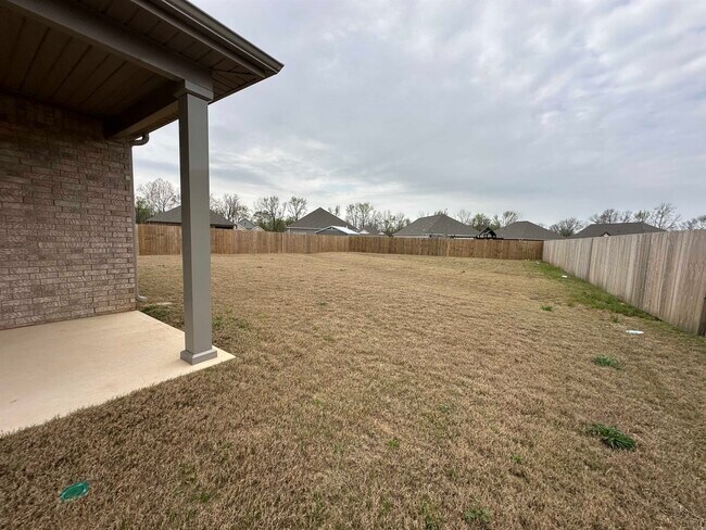 Foto del edificio - 90 GREEK FALL Dr