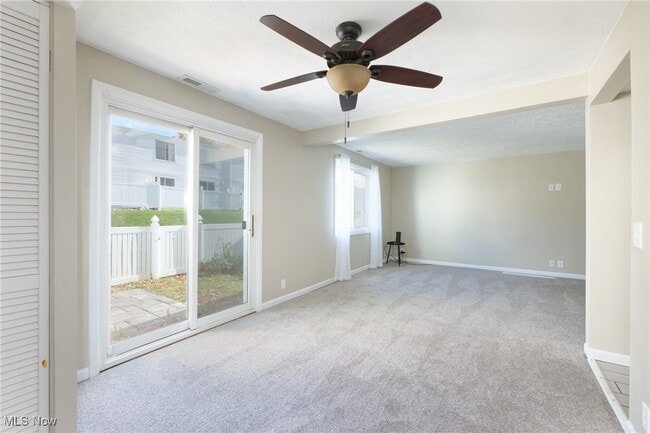 Foto del edificio - 267 Deepwood Dr