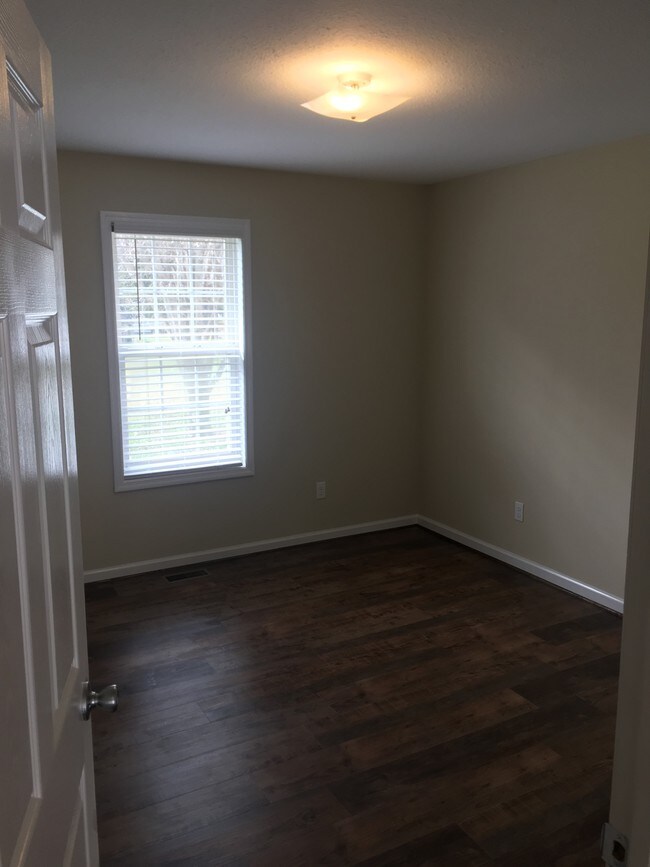 Murales escolares del vecindario de Logan Heights en el Campus Educativo Memorial - 26 Carol Ln