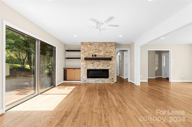 Building Photo - 3610 Ashton Dr
