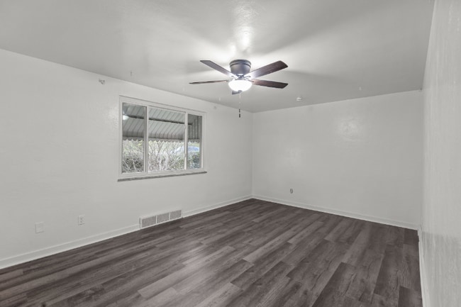 Foto del edificio - 851 Florence Ave