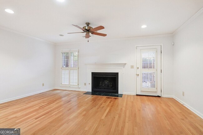 Foto del edificio - 1245 S Ponce De Leon Ave NE