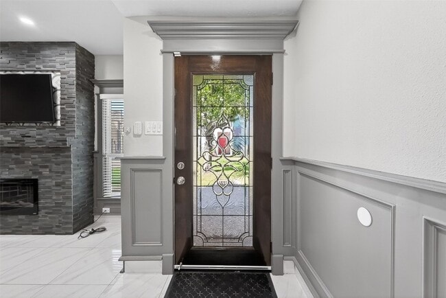 Building Photo - 11280 Braes Forest Dr