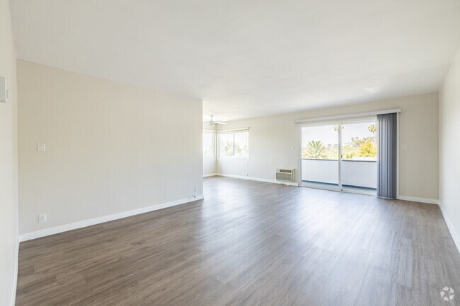 2HAB, 2BA - 1,250 ft² - Sala de estar - Martel Royale