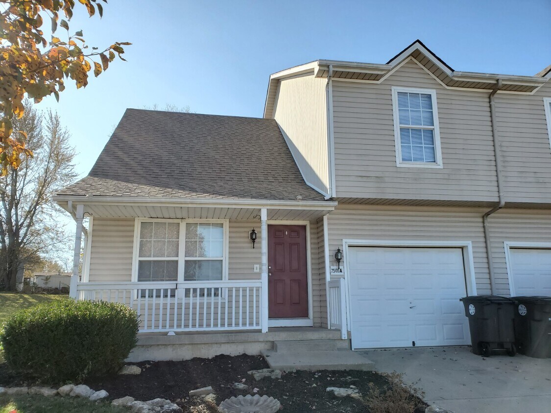 Foto principal - 7501 E 165th St