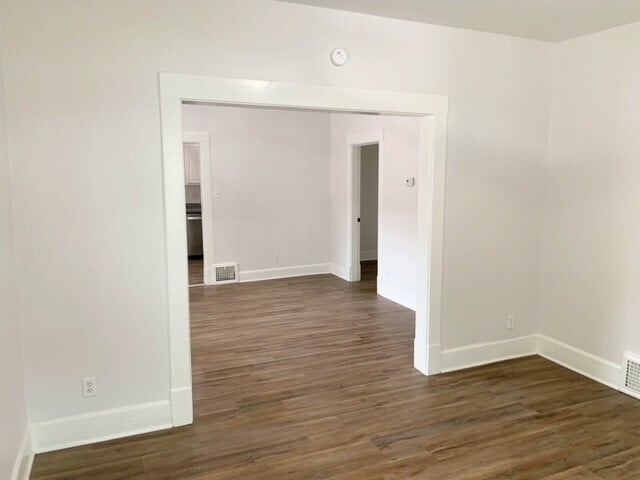 Building Photo - 4436 Crittenden Ave