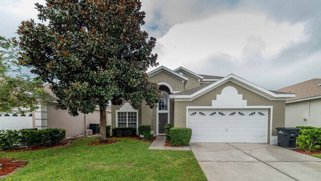 Building Photo - 8135 Sun Palm Dr