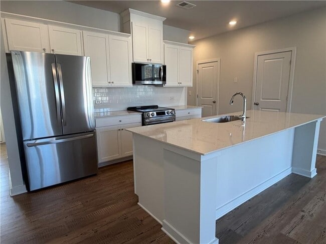 Building Photo - 1713 Harper Lily Ln