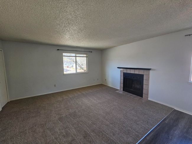 Building Photo - 1855 Zebulon Dr