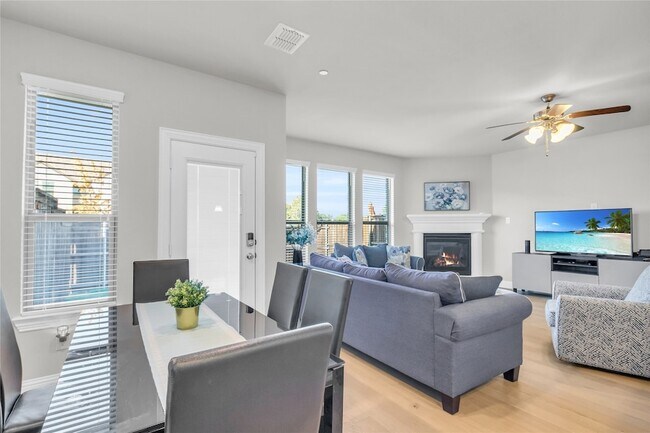 Foto del edificio - 2953 Galveston St