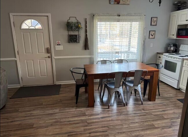 Foto del edificio - Charming 1 Bedroom Cottage Near Augusta & Fort Gordon