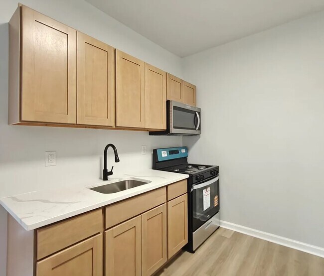 Foto del edificio - 5415 Media St