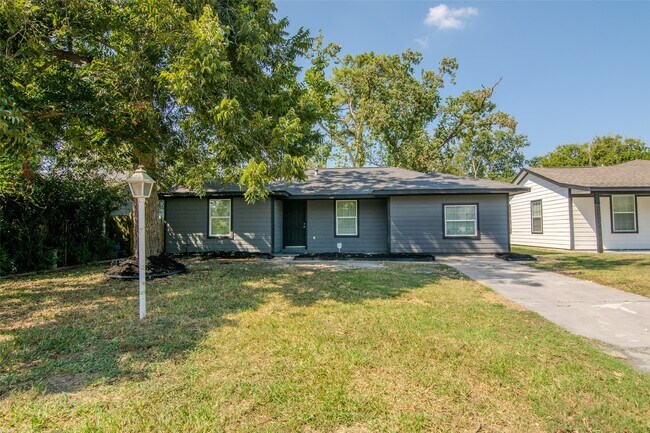 Foto del edificio - 9210 St Lo Rd