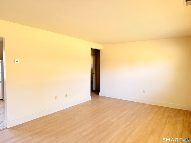 Building Photo - 44 Montoya Cir