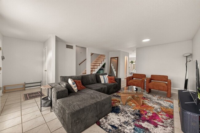 Foto del edificio - 6404 Burgoyne Dr.