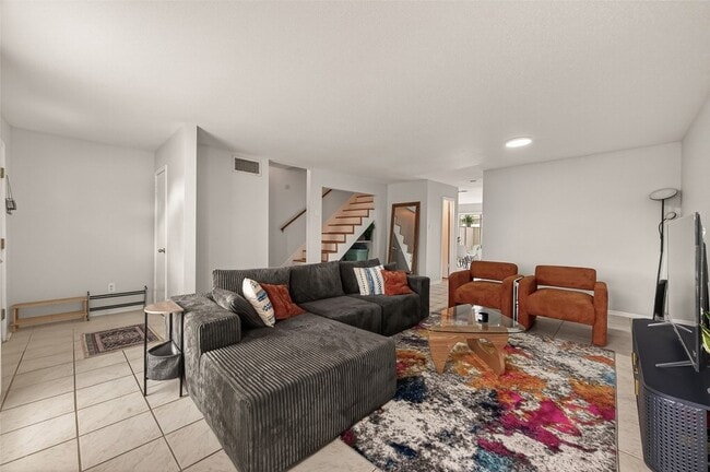 Photo - 6404 Burgoyne Dr. Apartment