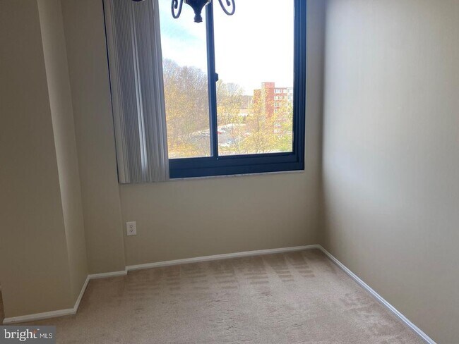 Foto del edificio - 5500 Holmes Run Pkwy