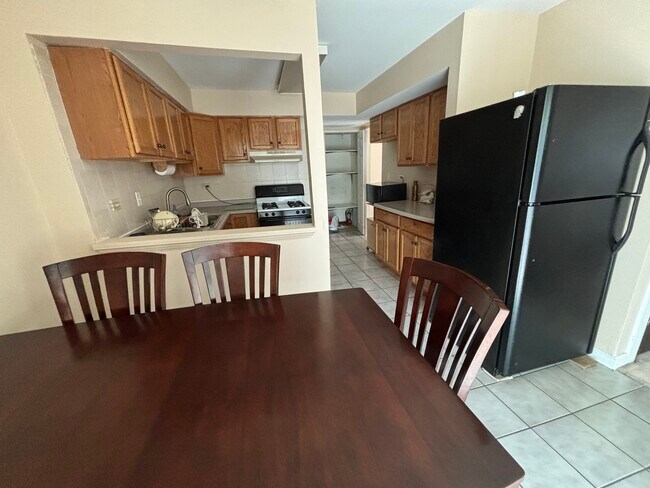 Foto del edificio - 2299 Liberty Ct